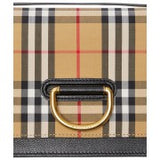 BOLSO TIPO CROSSBODY CON CUADROS